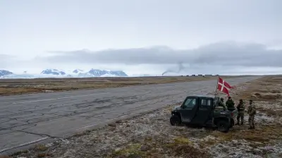 Denmark Reportedly Drew Up Plans to Destroy Greenland Runways in Event of US Military Action